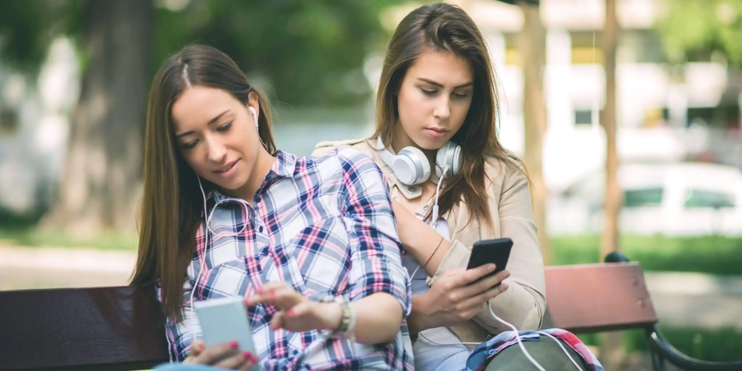 Are Prepaid Cell Phone Plans Better than Postpaid?